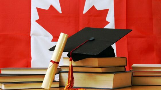 scholarship to canada
