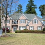 US Mortgage Rates Decline, Boosting Homebuilder Sentiment: