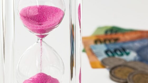 US Regional Banks Face Investor Scrutiny Amid Credit Concerns and Earnings Reports